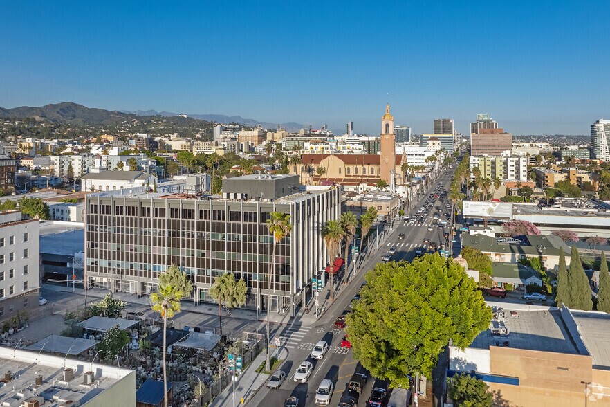 More Photos Of 6725 W Sunset Blvd, Los Angeles Office For Lease
