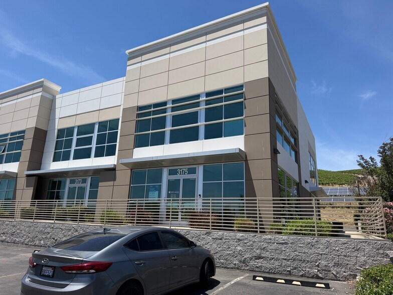 More Photos Of 3163-3179 Independence Dr, Livermore Research And Development For Sale