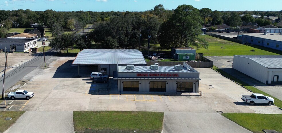 Primary Photo Of 2701 Nall St, Port Neches General Retail For Sale