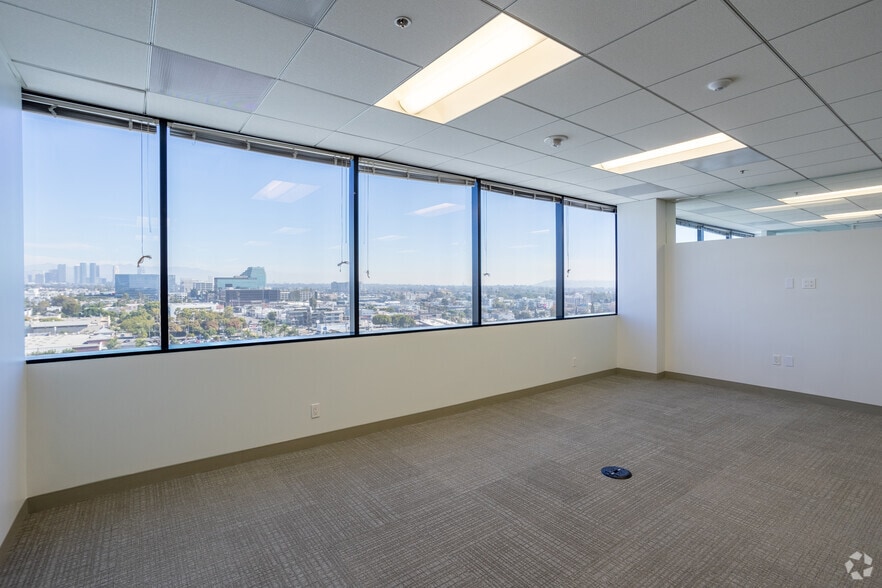 Photo of 10th Floor Ste 1065E