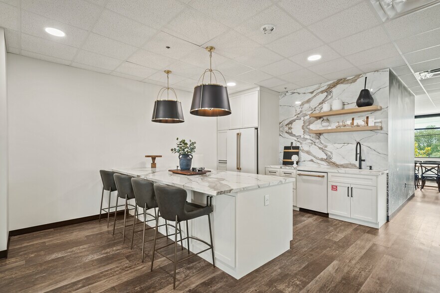 More Photos Of 4300 FM 2351 Rd, Friendswood Office For Lease