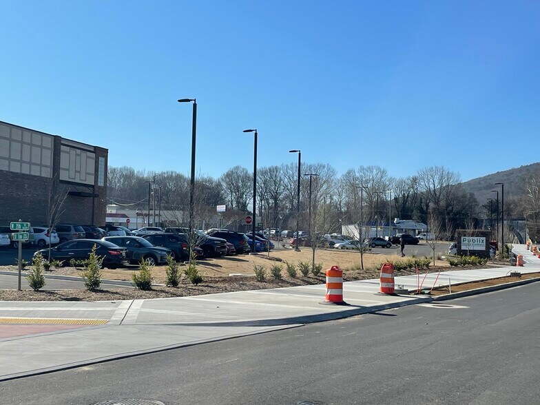 More Photos Of 3501 Saint Elmo Ave, Chattanooga Distribution For Lease