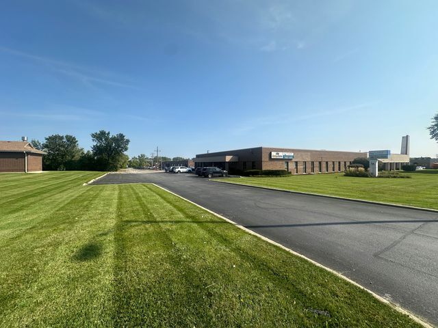 More Photos Of 5540 W 111th St, Oak Lawn Medical For Lease
