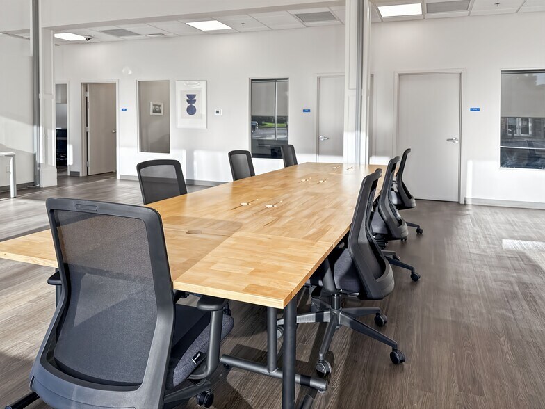 More Photos Of 1038 Quarrier St, Charleston Coworking Space