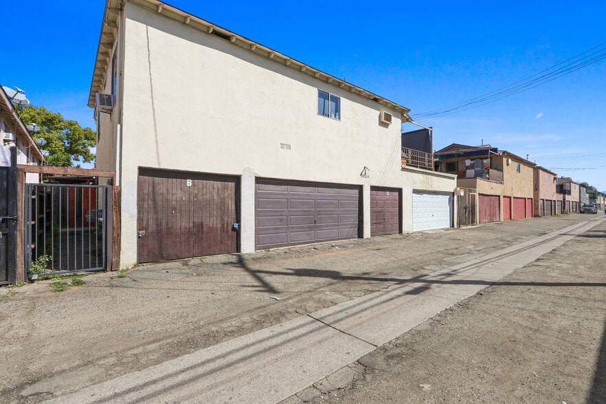 More Photos Of 3024 E Topaz Ln, Fullerton Apartments For Sale