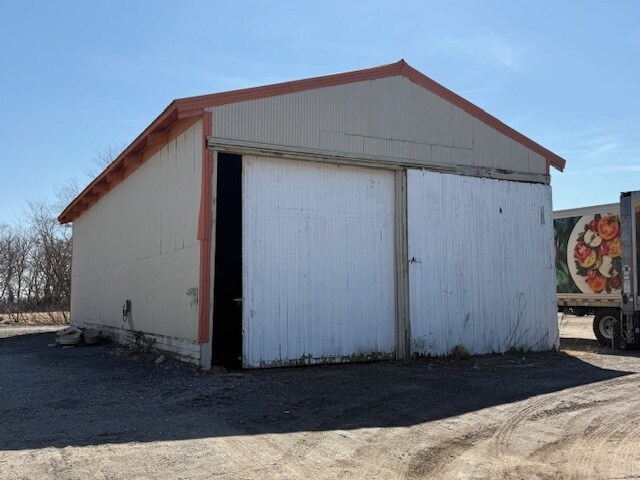 More Photos Of 447 N Old State Road 2, Valparaiso Warehouse For Lease