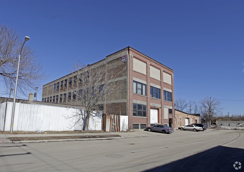 212 E Mineral St, Milwaukee, WI 53204 Warehouse For Sale
