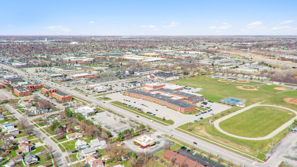 More Photos Of 4185 Maple Rd, Amherst Fast Food For Sale