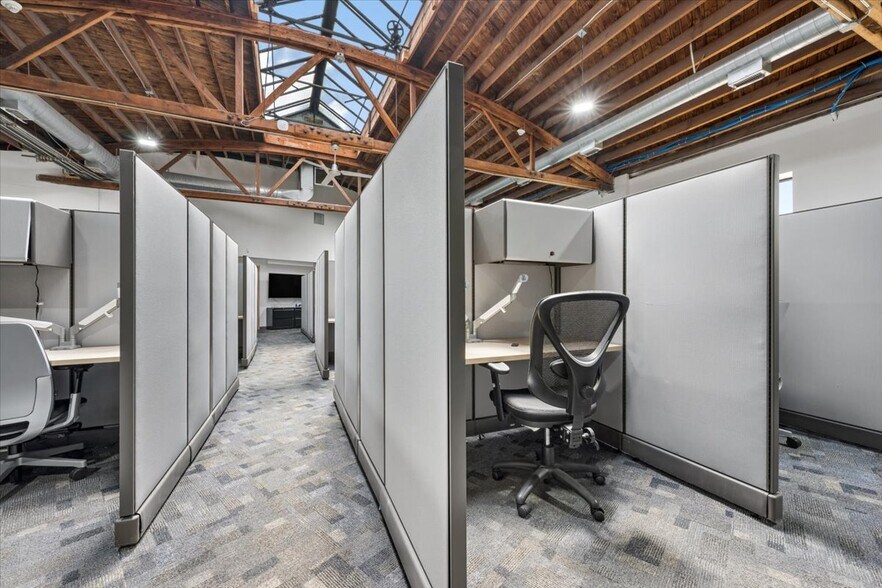 More Photos Of 6613-6621 Ogden Ave, Berwyn Storefront Retail Office For Sale