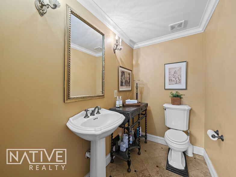 More Photos Of 1313 S Andrews Ave, Fort Lauderdale Office Residential For Sale
