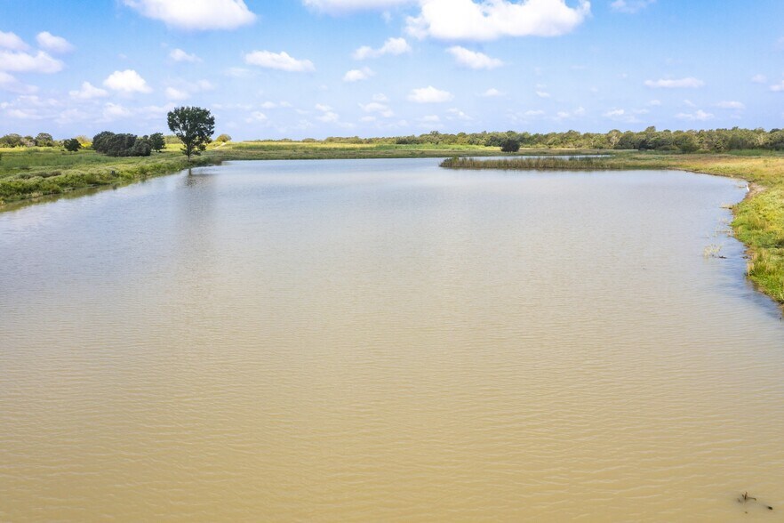 More Photos Of 17 Armstrong Derry, Flatonia Land For Sale