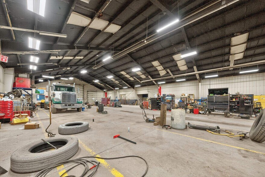 More Photos Of 12027 State Route 9W, West Coxsackie Service For Sale