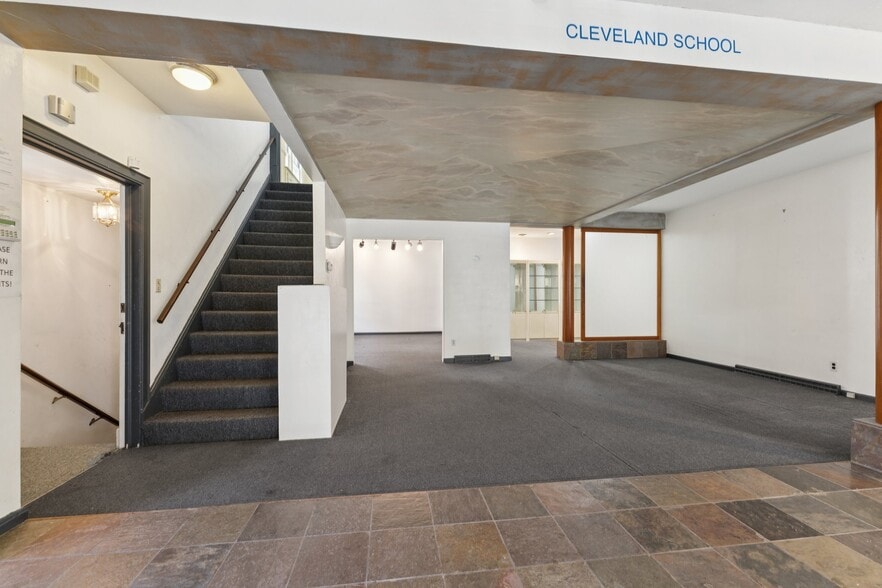 More Photos Of 12610 Larchmere Blvd, Cleveland General Retail For Sale