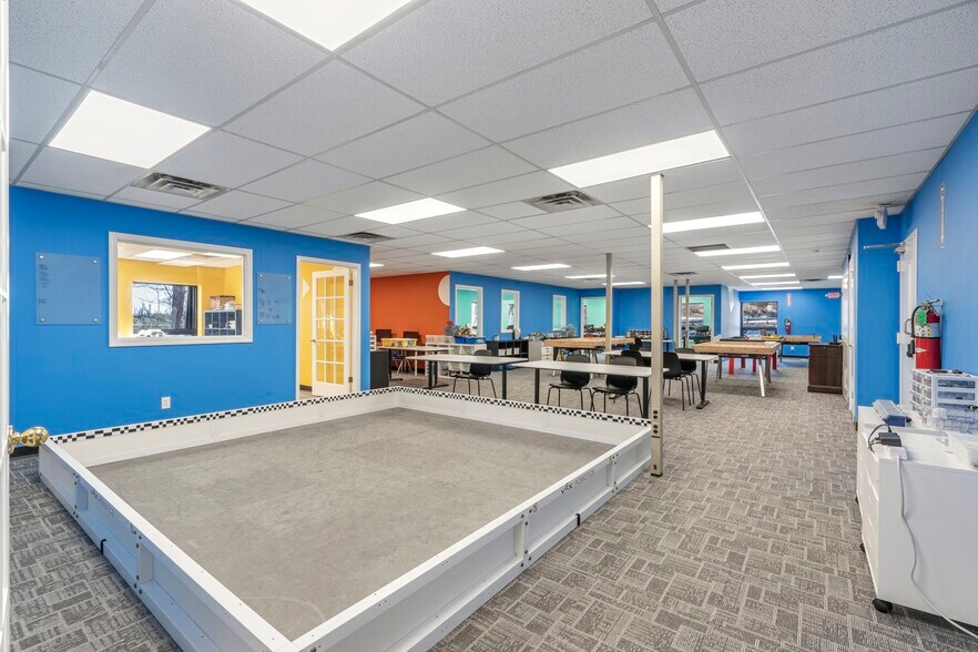 More Photos Of 230 Us Highway 206, Flanders Medical For Sale