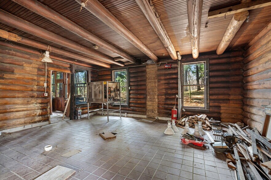 More Photos Of 1098 340th Ave, Frederic Specialty For Sale