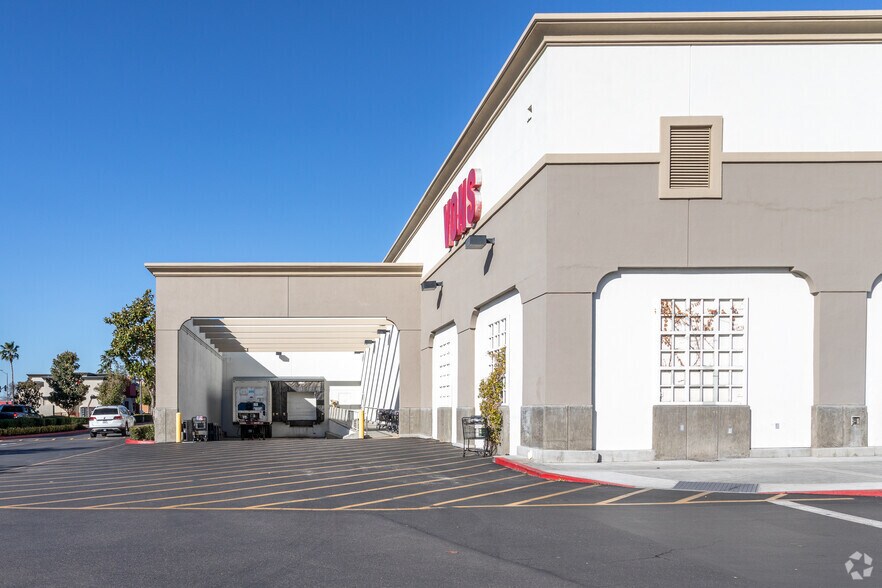 More Photos Of 3505-3659 Central Ave, Riverside Unknown For Lease