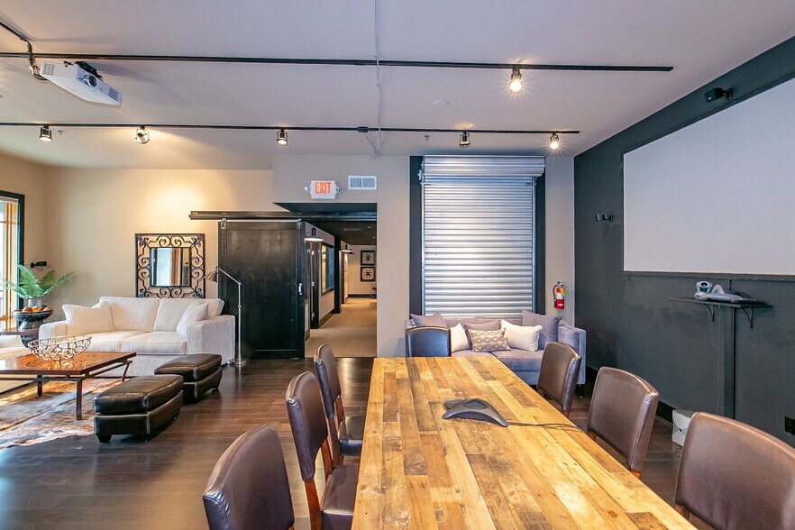 More Photos Of 319 Atlanta St, Marietta Office For Sale