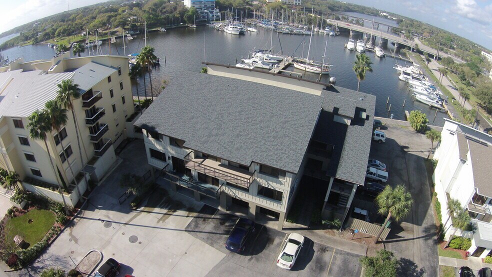 More Photos Of 2210 S Front St, Melbourne Office For Lease