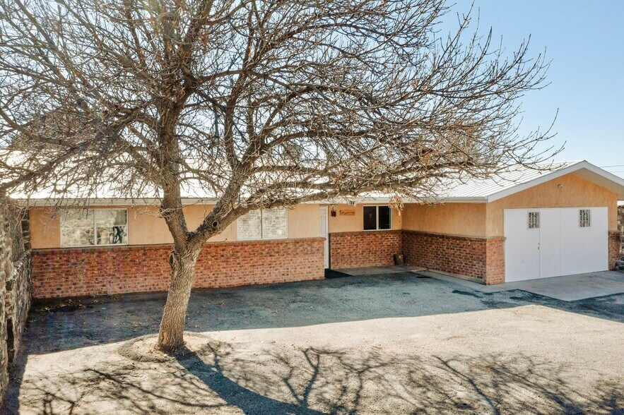 More Photos Of 2116 N Riverside Dr, Espanola Manufactured Housing Mobile Home Park For Sale