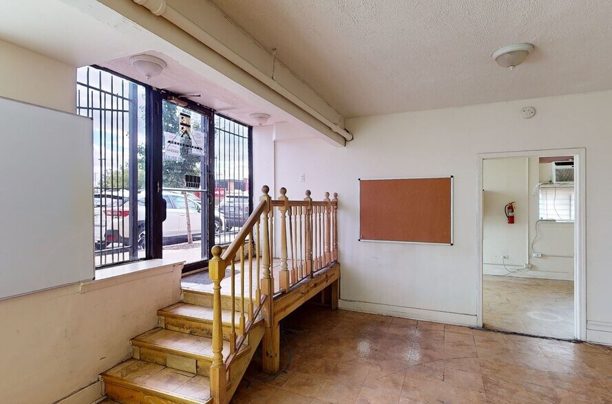 More Photos Of 4850 W North Ave, Chicago Apartments For Lease