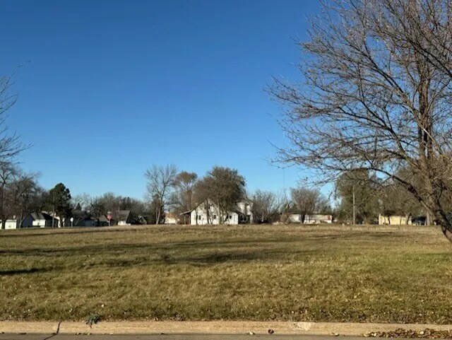 More Photos Of 211 SE 4th St, Madison Land For Sale