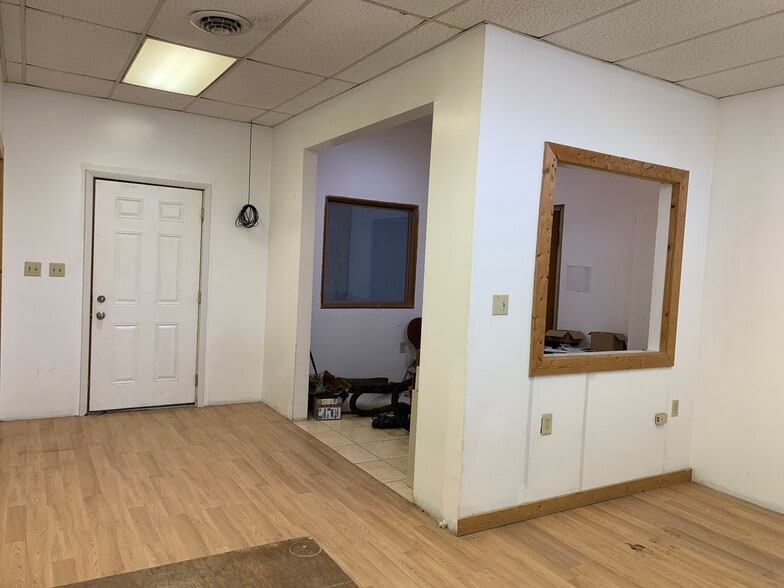 More Photos Of 4050 E 116th St, Cleveland Warehouse For Lease
