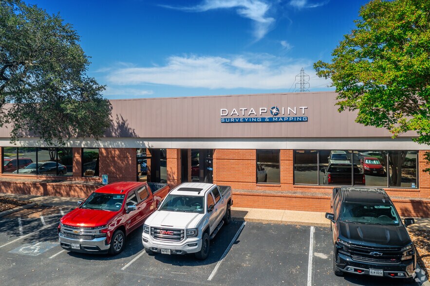 More Photos Of 12450 Network Blvd, San Antonio Unknown For Lease