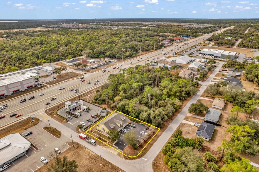 More Photos Of 17245 Bonnie Ave, Port Charlotte Office For Sale