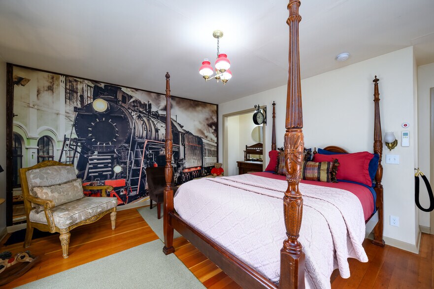 More Photos Of 236 SE Stephens St, Roseburg Hospitality For Sale