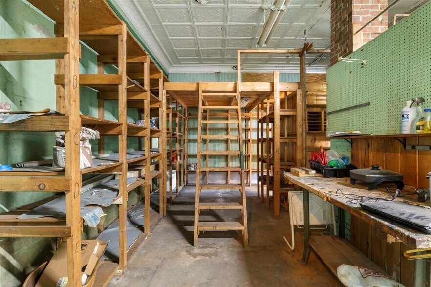 More Photos Of 6 Dawson St, Milton Storefront Retail Residential For Sale