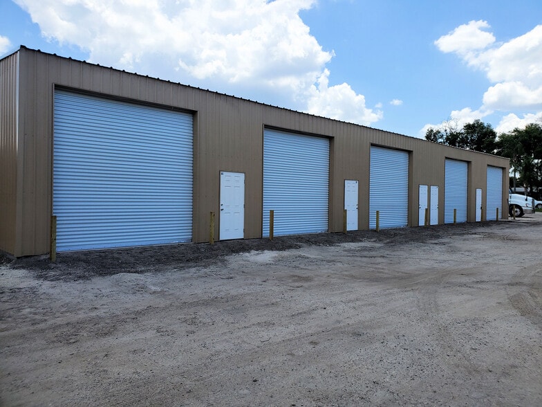 More Photos Of 532 N Bluford Ave, Ocoee Warehouse For Lease