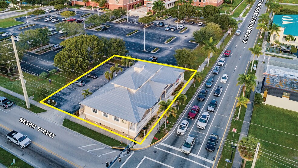 More Photos Of 122 Nesbit St, Punta Gorda Office For Lease