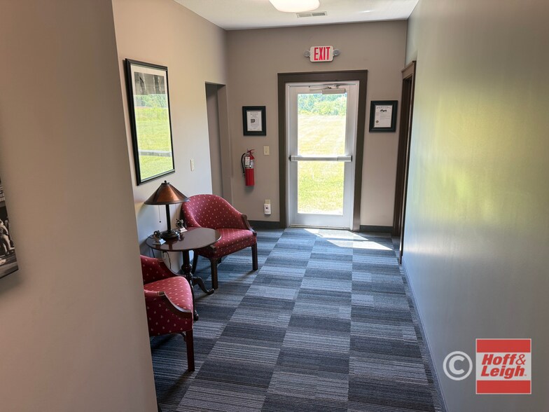 More Photos Of 1680 Industrial Pky, Brunswick Office For Sale