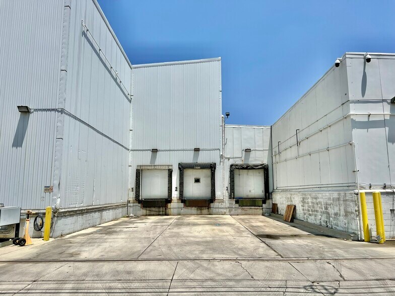 More Photos Of 1641 N 8th St, Colton Food Processing For Lease