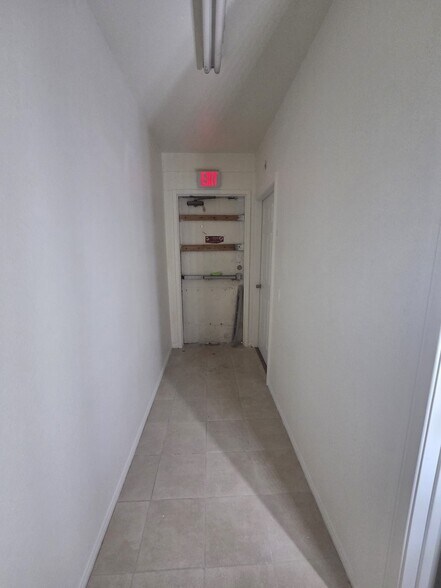 More Photos Of 44143-44147 20th St W, Lancaster Medical For Sale