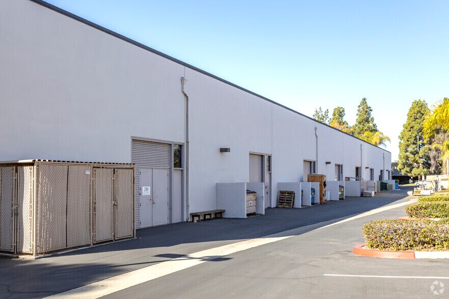 More Photos Of 9155 Brown Deer Rd, San Diego Warehouse For Lease