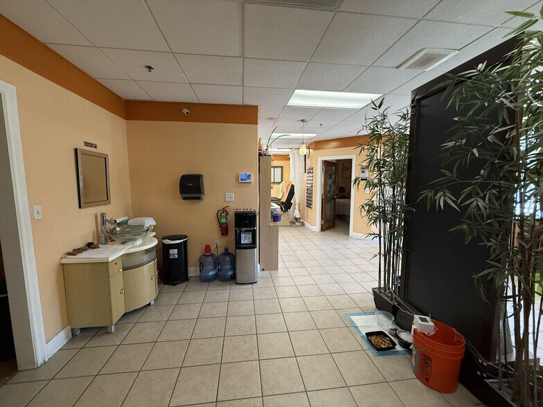 More Photos Of 9030 Windsor Rd, Windsor General Retail For Sale