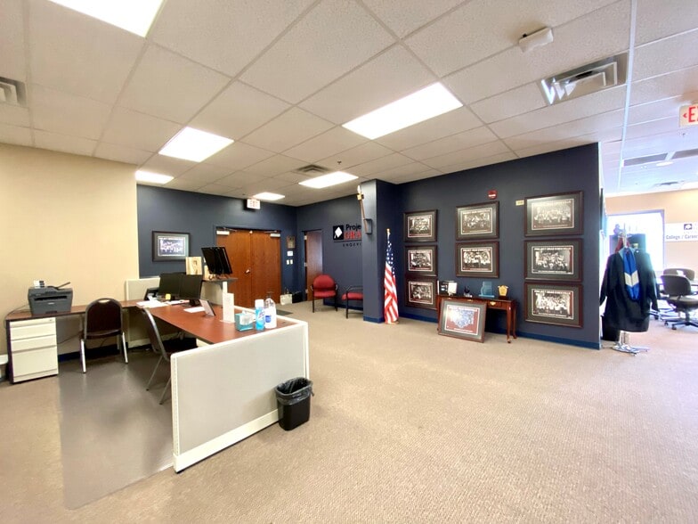 More Photos Of 1100 Marion St, Knoxville Office For Lease