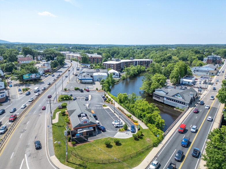 More Photos Of 1455-1457 VFW Pky, West Roxbury Storefront For Lease
