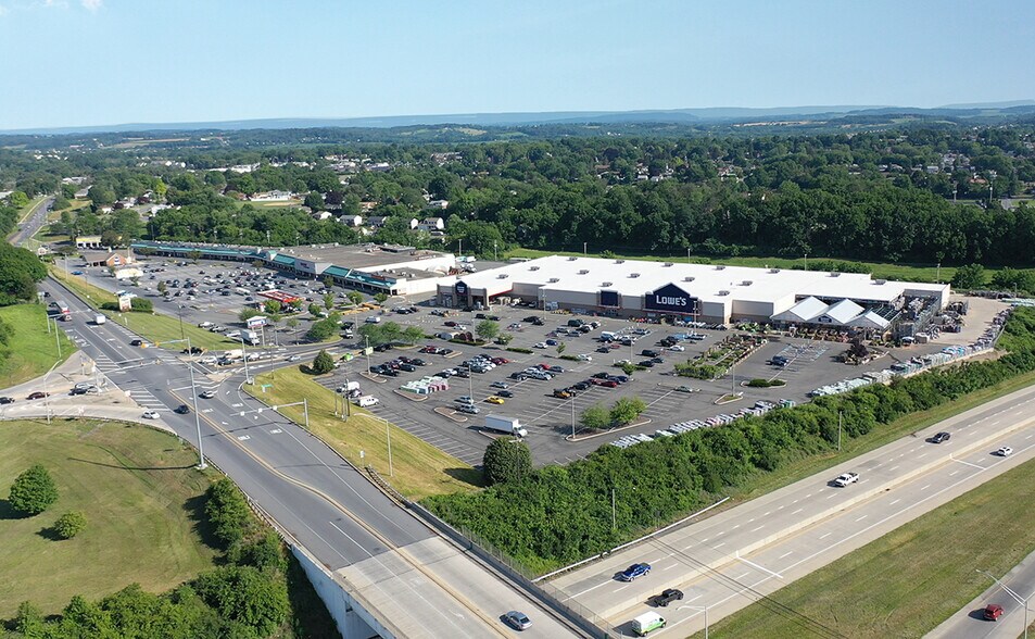 More Photos Of 2641 Shillington Rd, Reading Unknown For Lease