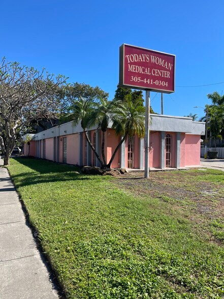 More Photos Of 3250 S Dixie Hwy, Miami Medical For Sale