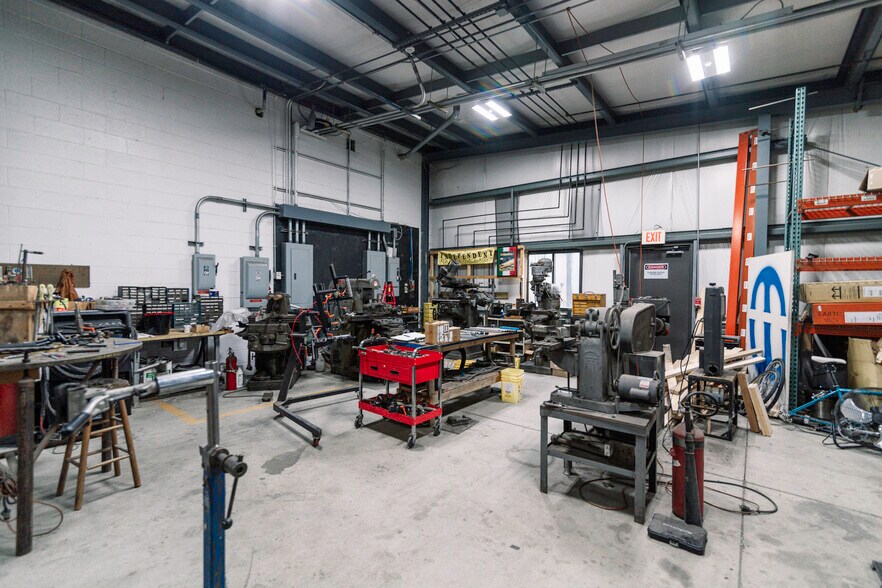 More Photos Of 4 Wilder Dr, Plaistow Warehouse For Sale
