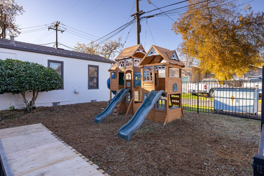 More Photos Of 628 Royer St, Roseville Schools For Lease