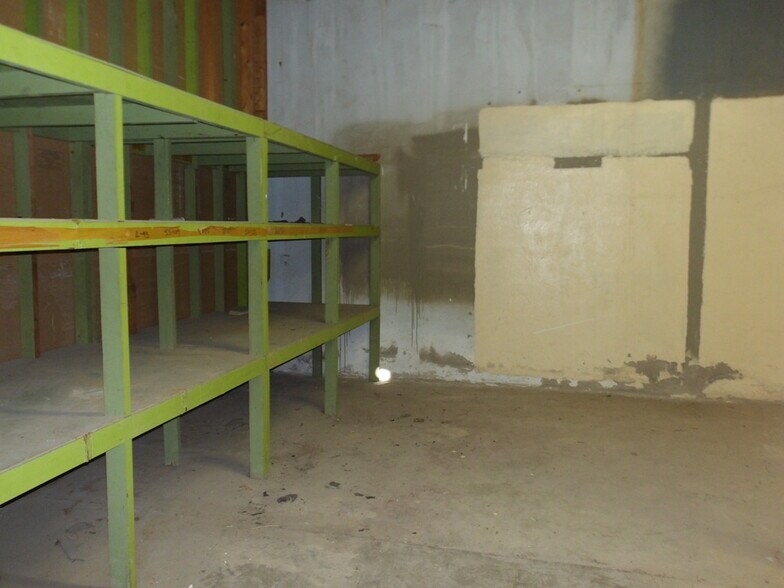 More Photos Of 618 W Van Buren Ave, Harlingen Light Distribution For Sale