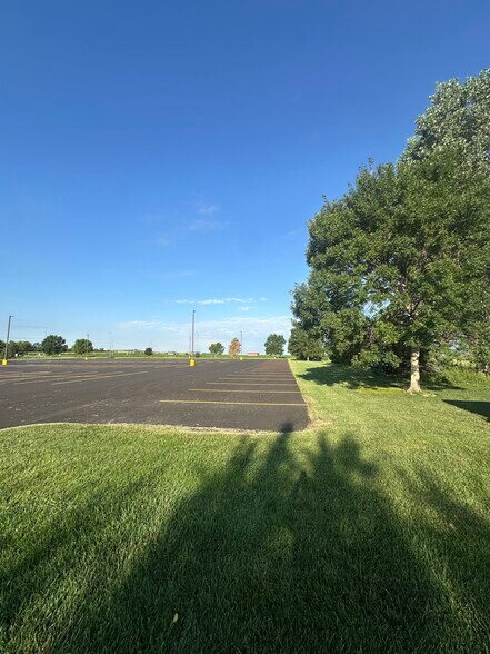 More Photos Of 4725 Twin Rivers Rd, North Platte Office For Lease
