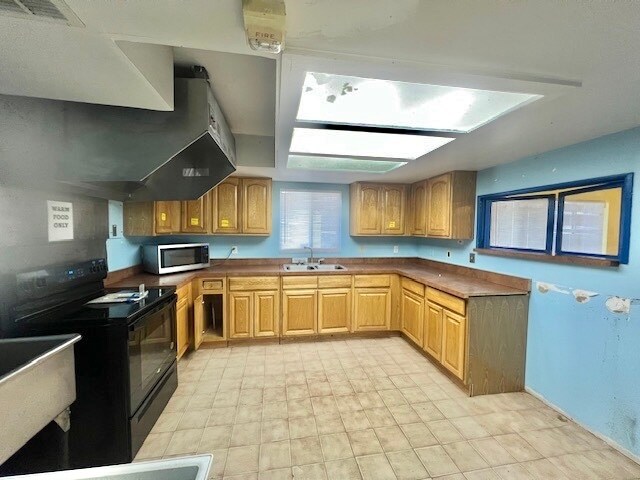 More Photos Of 4527 Carter St, Orlando Schools For Lease