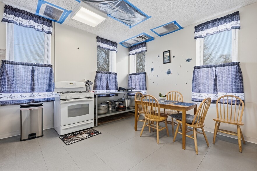 More Photos Of 55 Curtis St, New Britain Freestanding For Sale