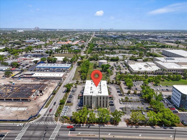 More Photos Of 3949 Evans Ave, Fort Myers Medical For Sale