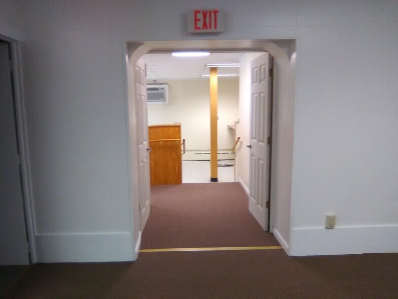 More Photos Of 65-67 Watervliet Ave, Albany Apartments For Lease