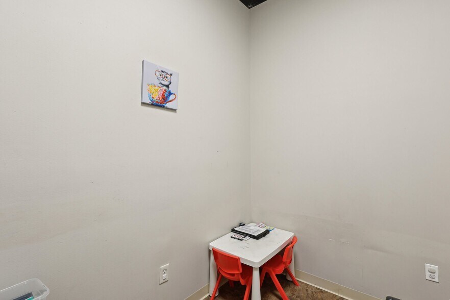 More Photos Of 18 Microlab Rd, Livingston Office For Lease